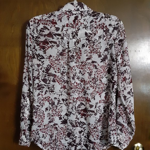 NEW YORK & COMPANY/L-S/CHIFFON BLOUSE/SMALL - Picture 2 of 11